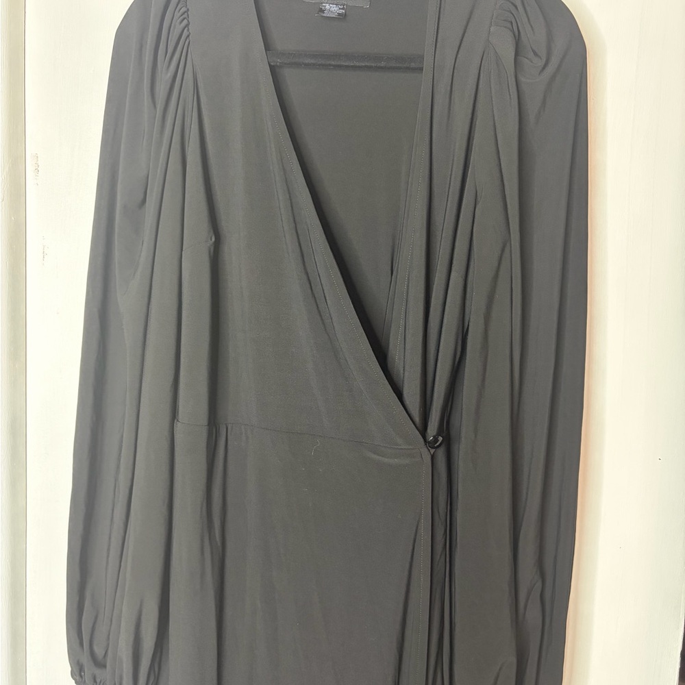 La femme en noir Micheline Pitt vixen black wrap dress size medium never worn